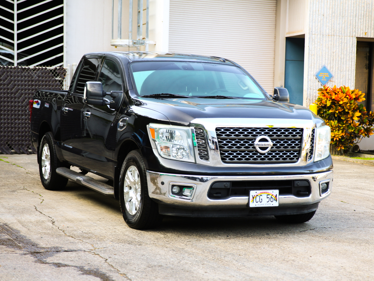 2017 Nissan Titan SV Crew Cab