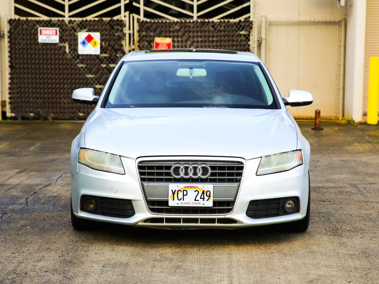 Audi A4 2.0T Premium Sedan 2011