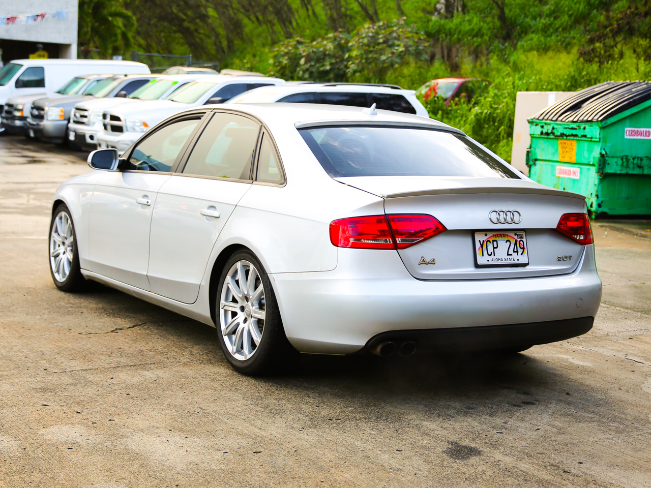 Audi A4 2.0T Premium Sedan 2011