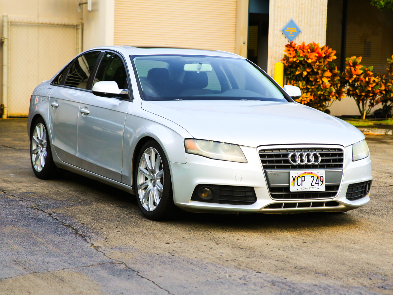 Audi A4 2.0T Premium Sedan 2011