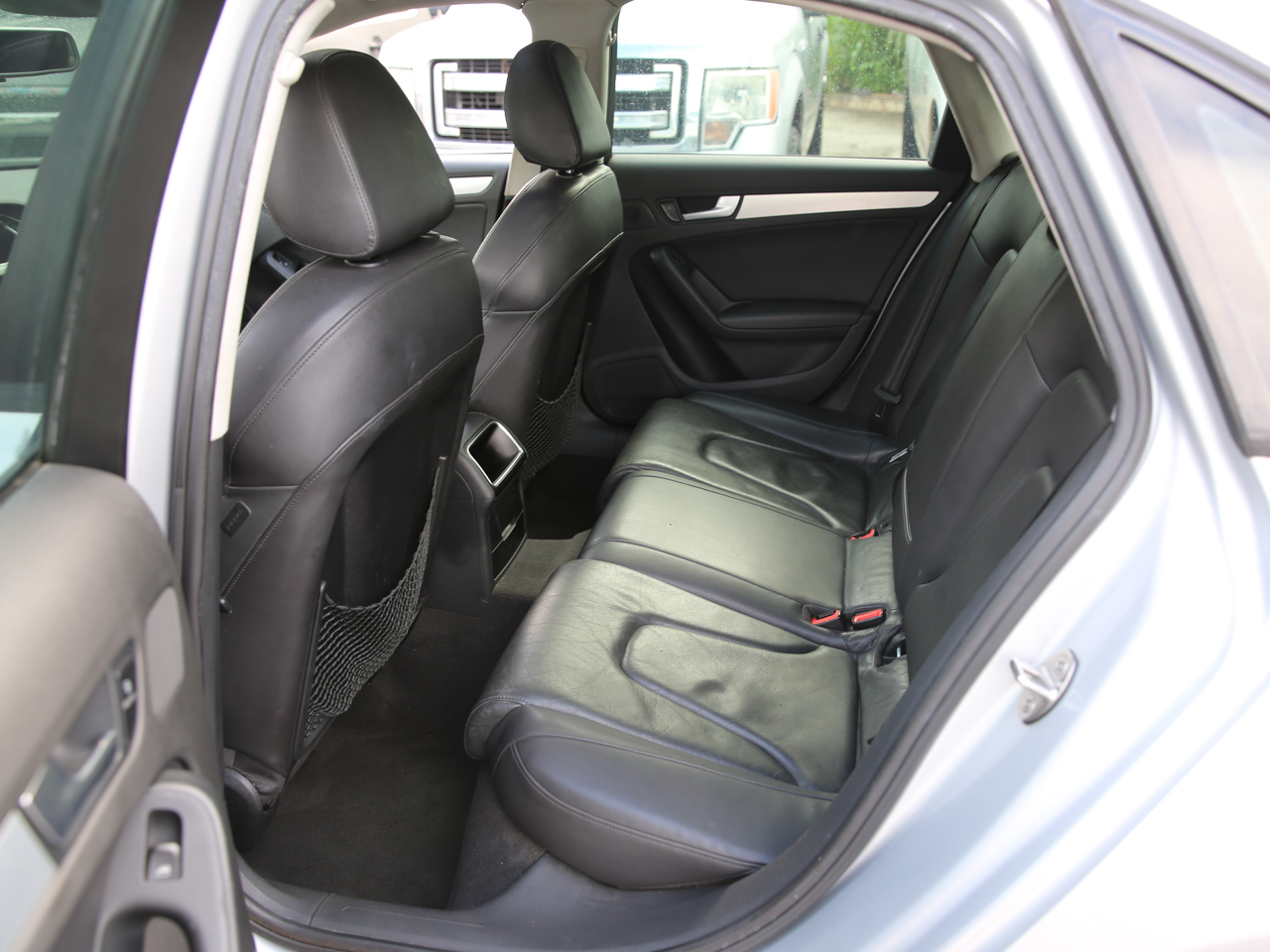 Audi A4 2.0T Premium Sedan 2011