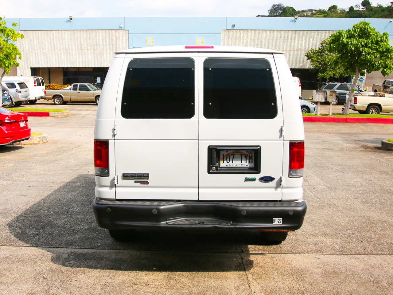 Ford Econoline Cargo Van E-250 2011