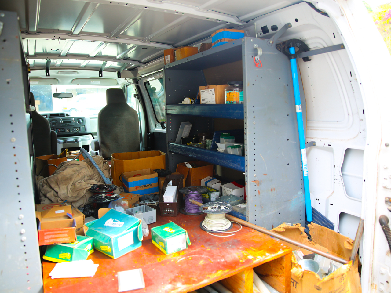 Ford Econoline Cargo Van E-250 2011