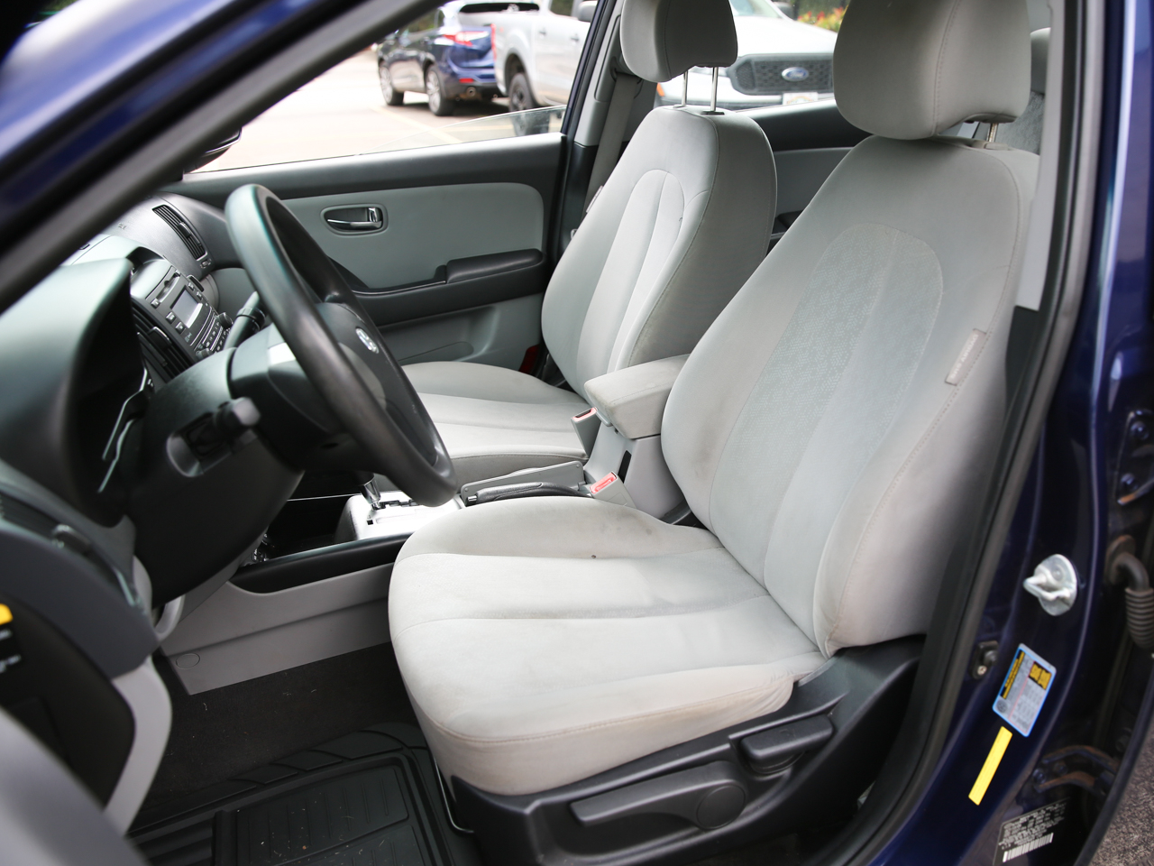 Hyundai Elantra  2010