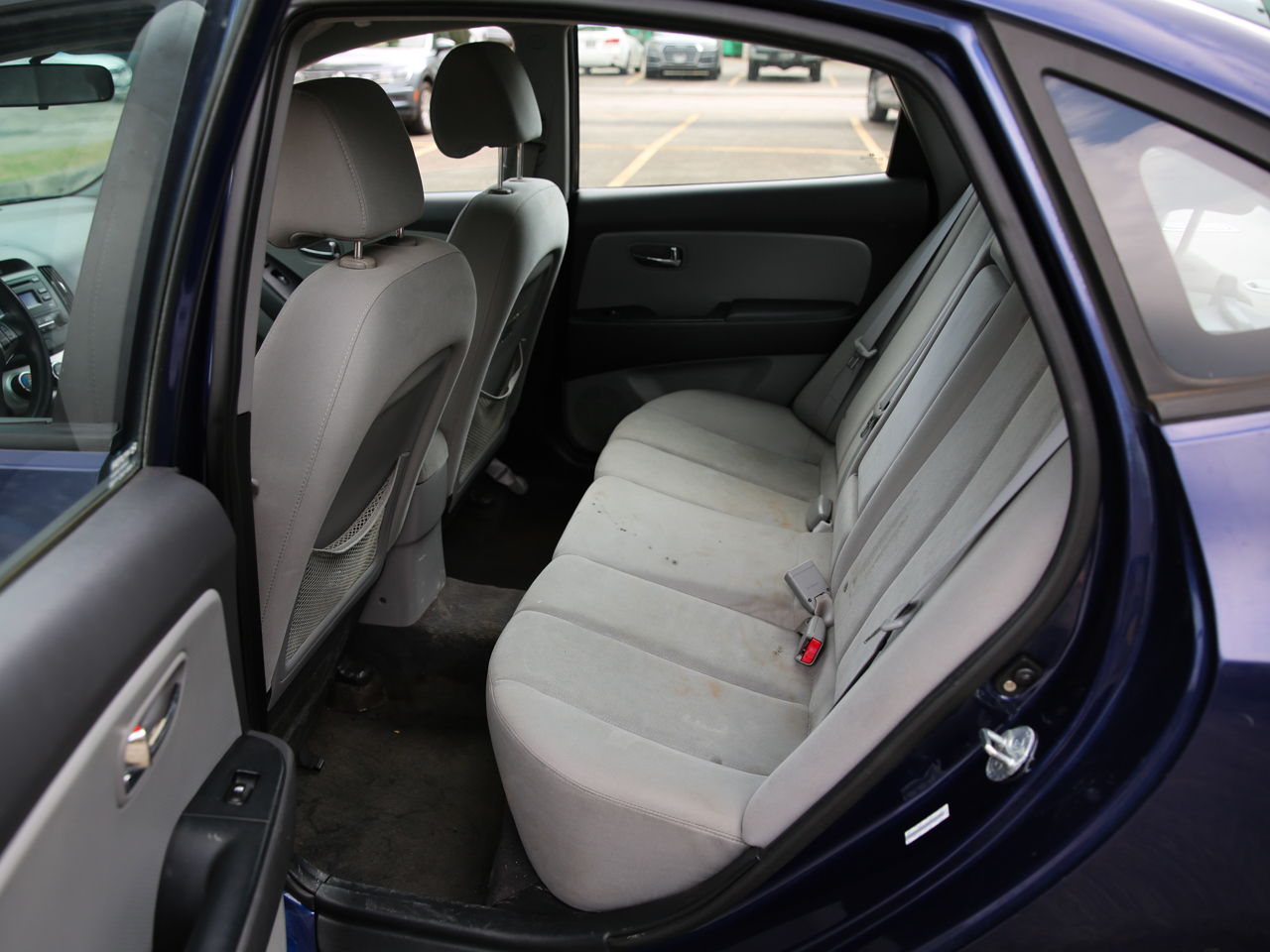 Hyundai Elantra  2010