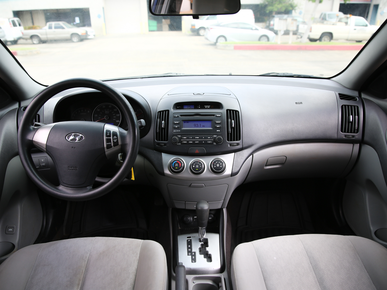 Hyundai Elantra  2010