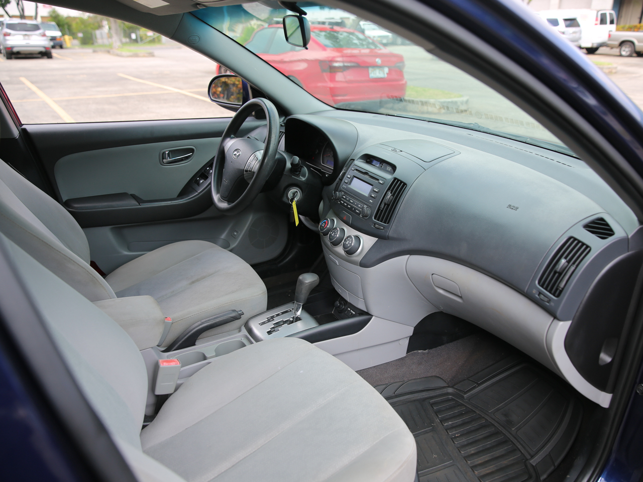 Hyundai Elantra  2010