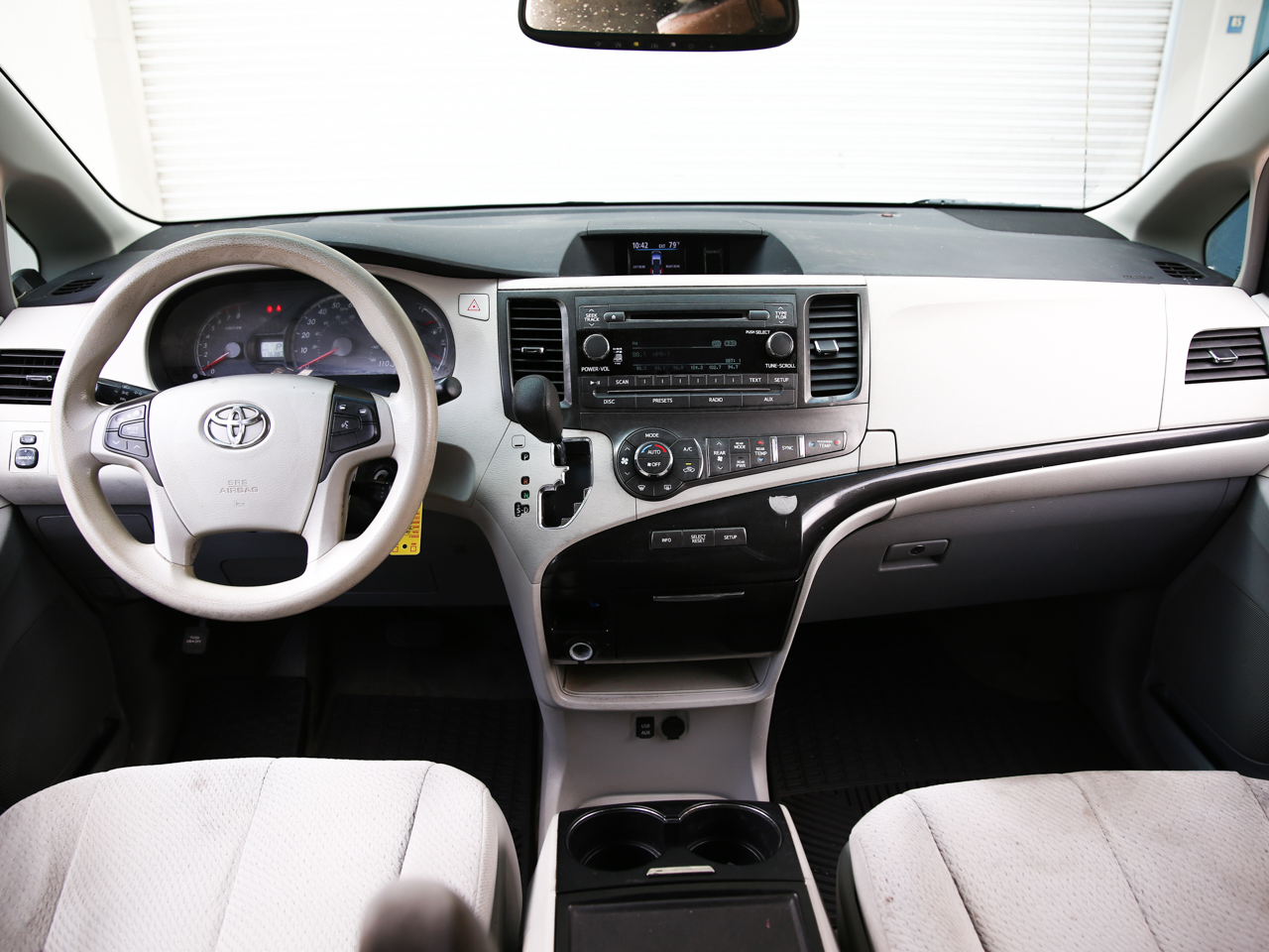 Toyota Sienna  2014