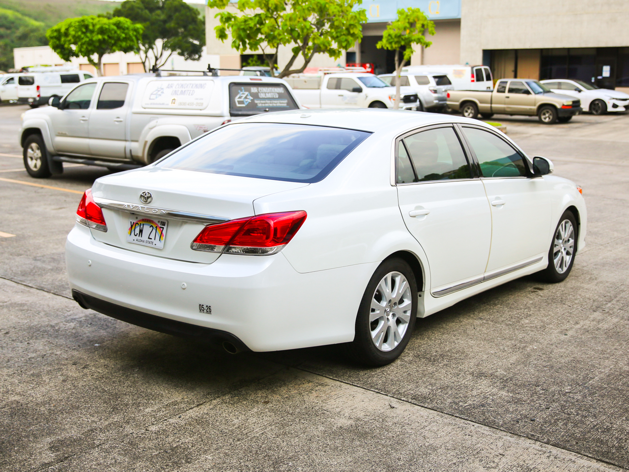 Toyota Avalon  2012