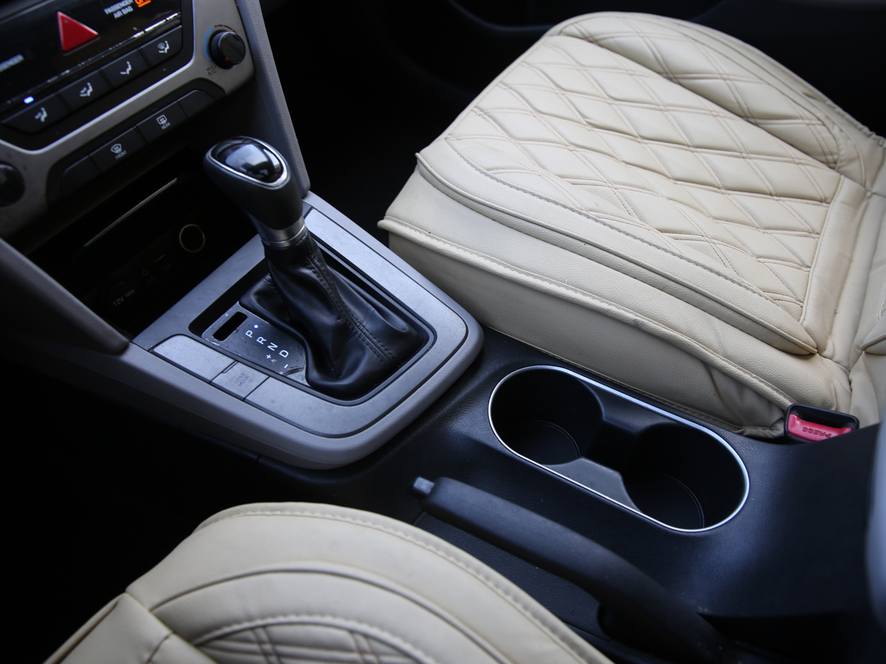 Hyundai Elantra  2017