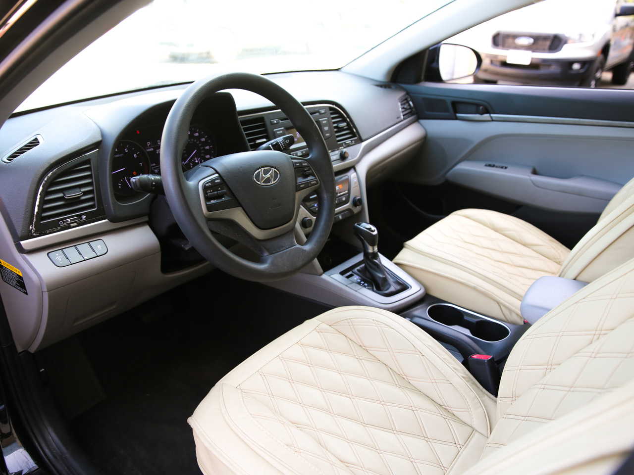 Hyundai Elantra  2017