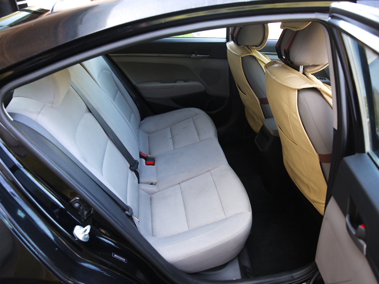 Hyundai Elantra  2017