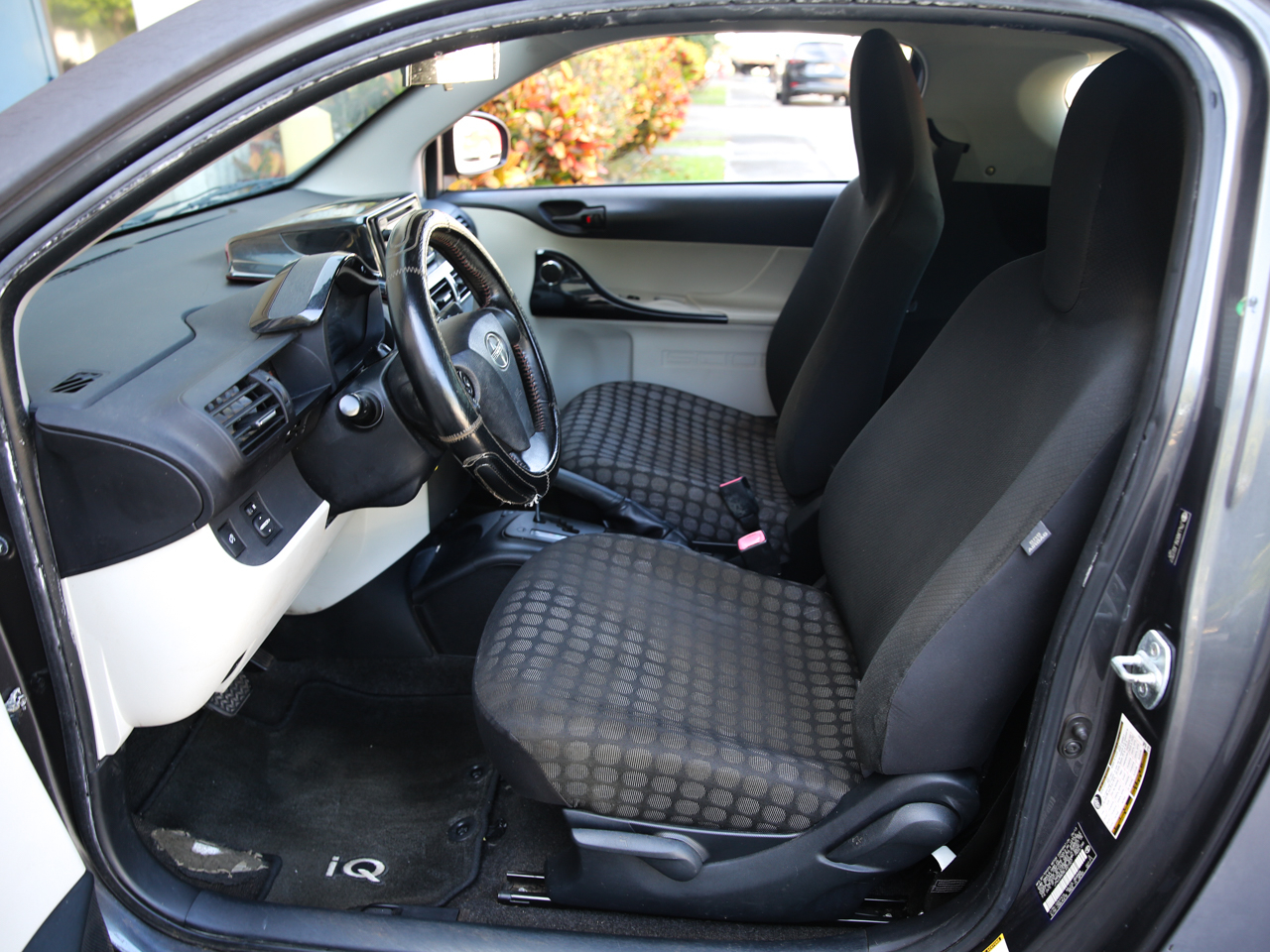 Scion iQ  2014