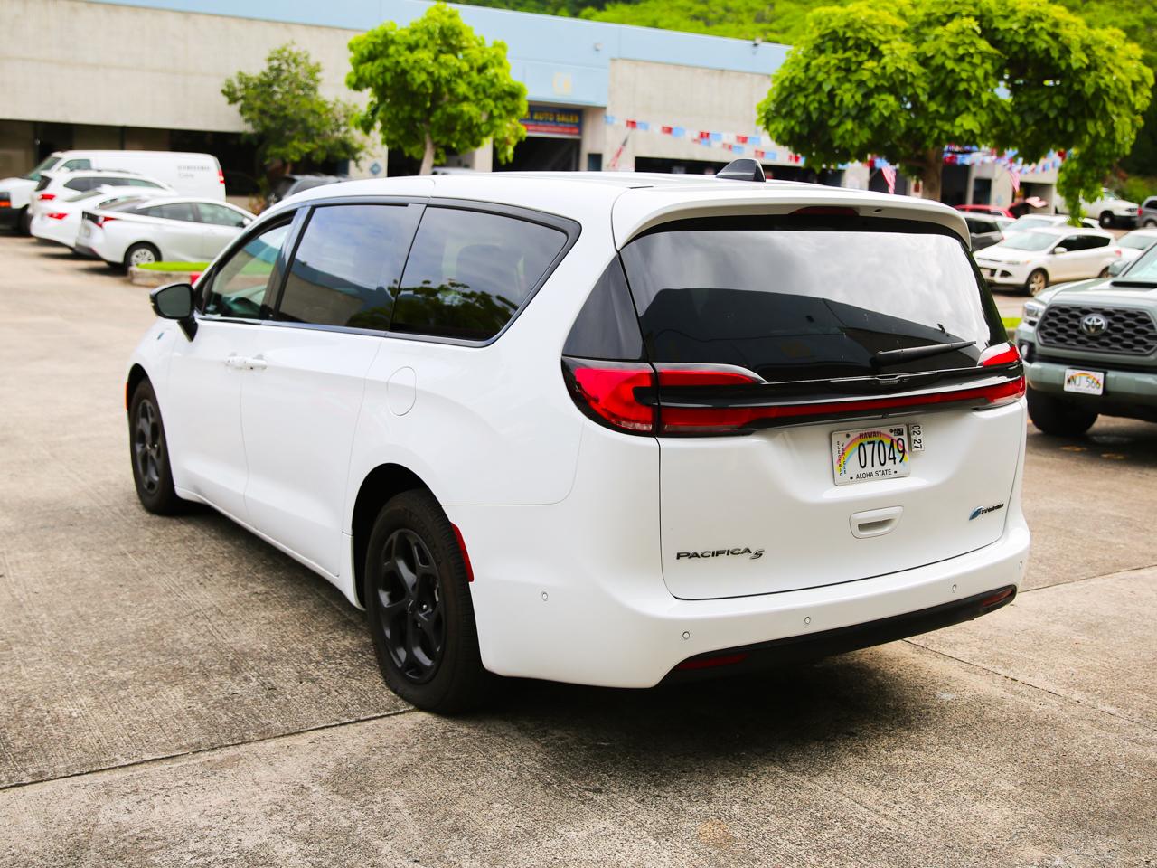 Chrysler Pacifica  2024