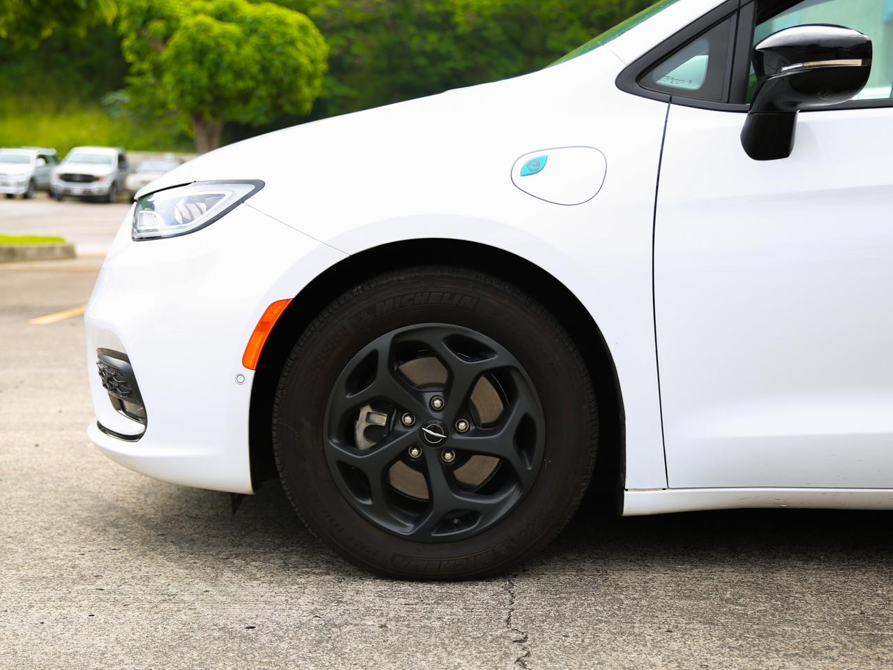 Chrysler Pacifica  2024