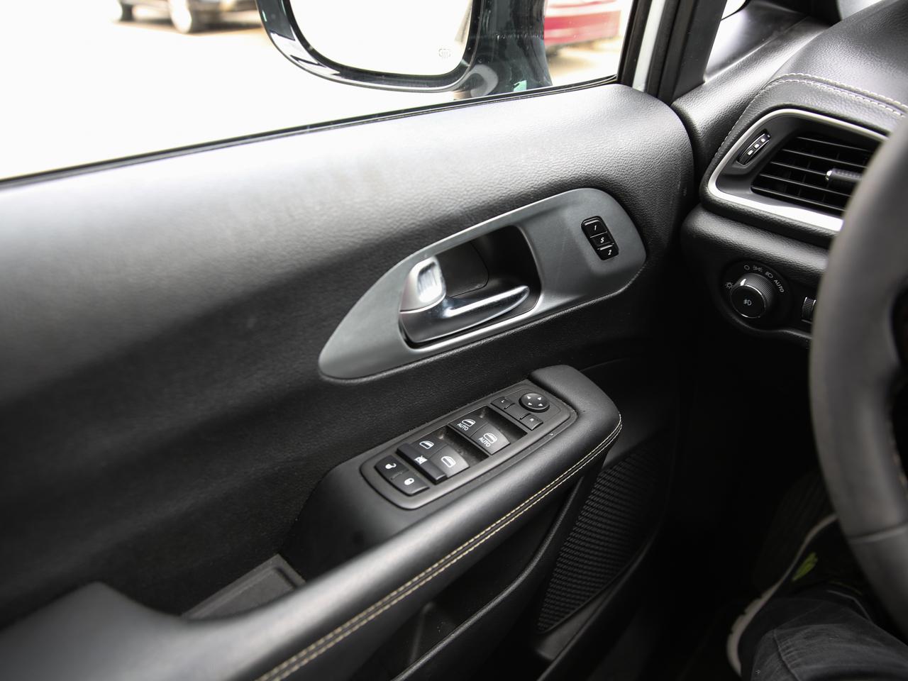 Chrysler Pacifica  2024