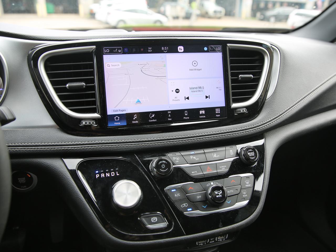 Chrysler Pacifica  2024