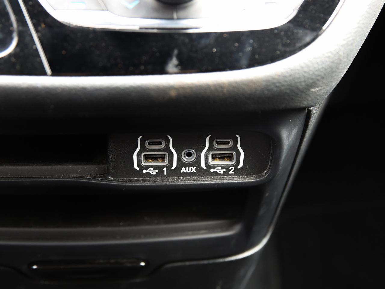 Chrysler Pacifica  2024