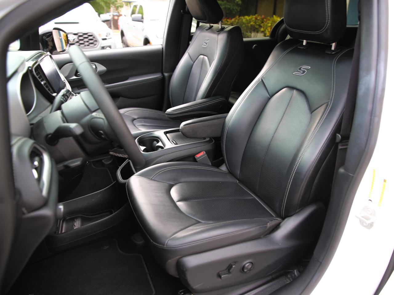 Chrysler Pacifica  2024