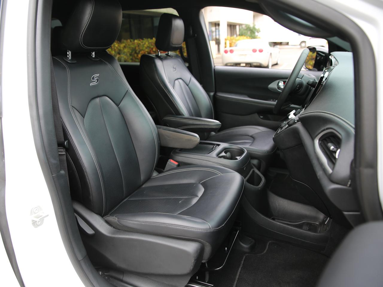 Chrysler Pacifica  2024