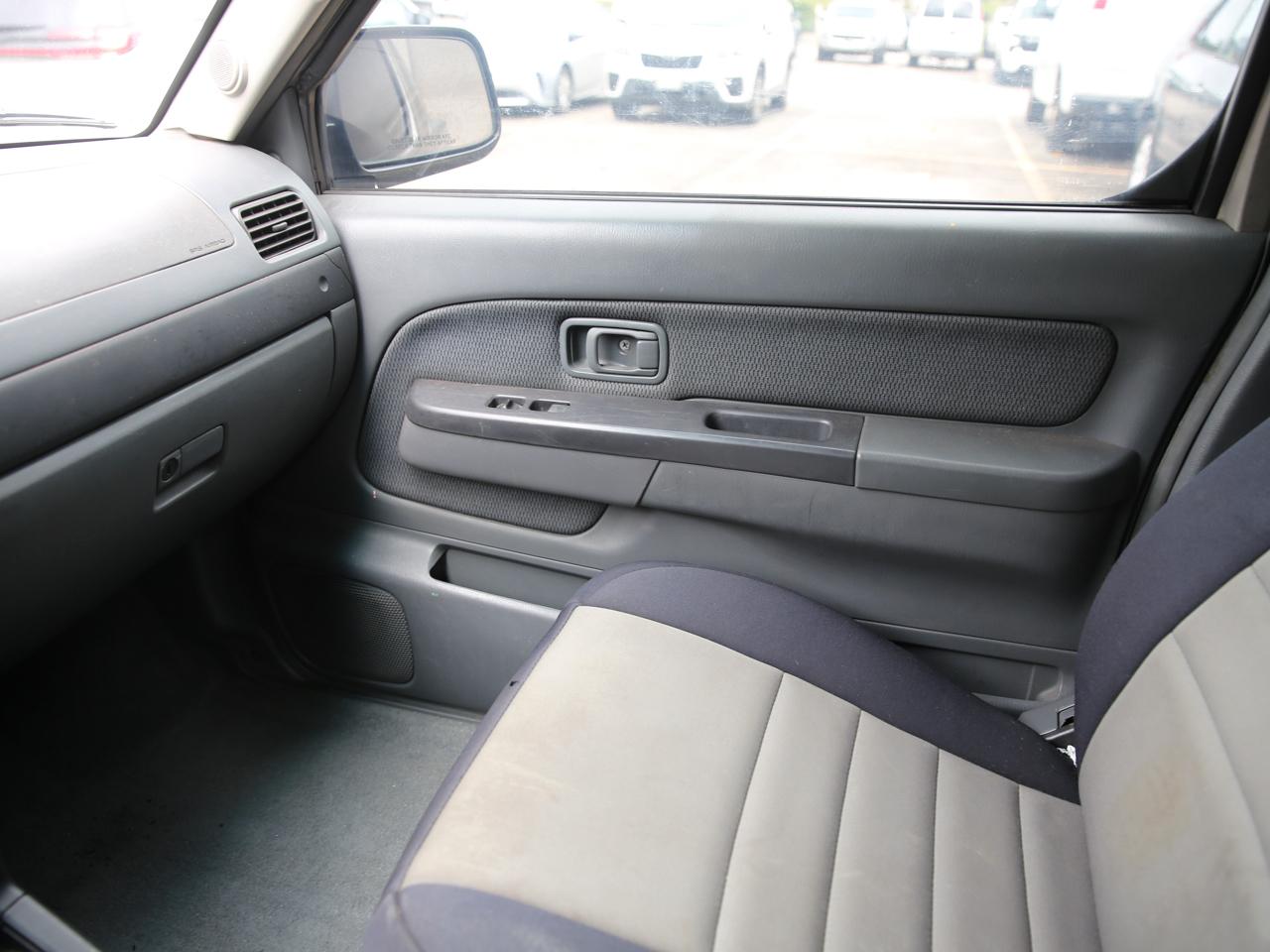 Nissan Frontier XE King Cab 2004