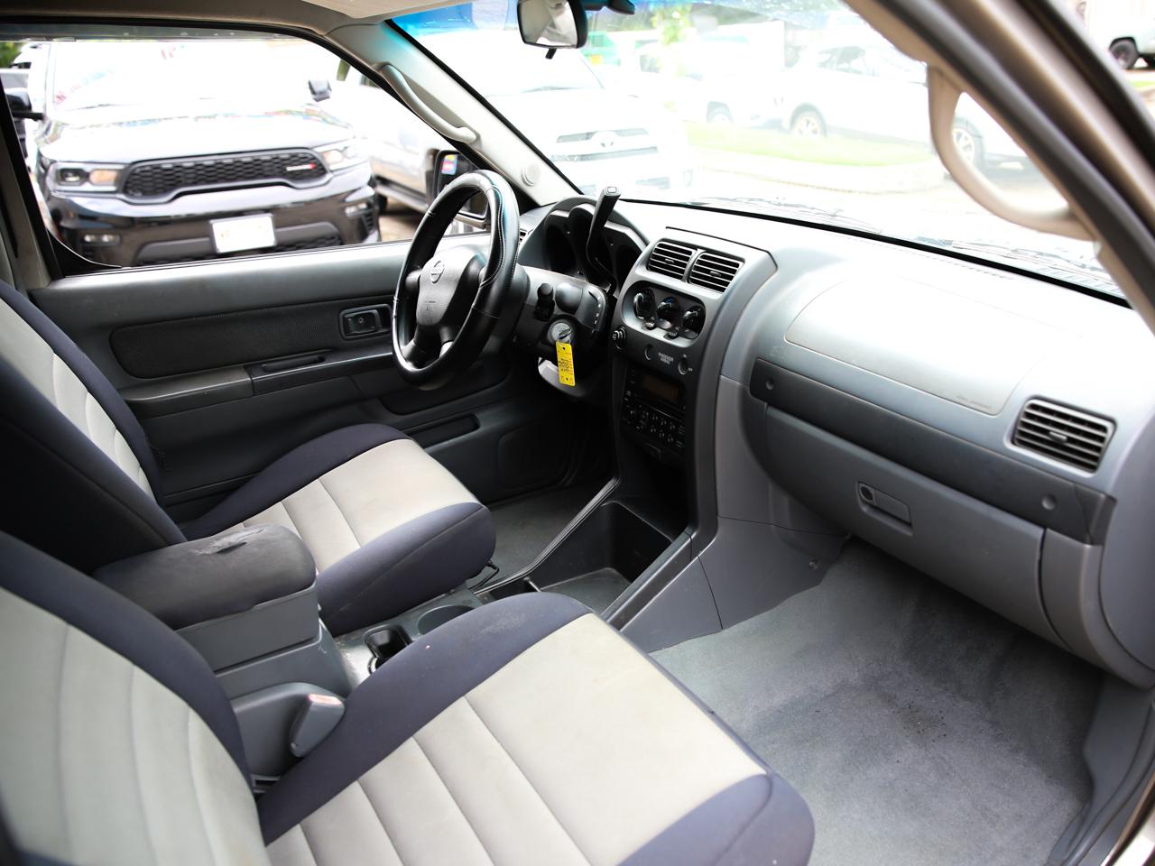 Nissan Frontier XE King Cab 2004