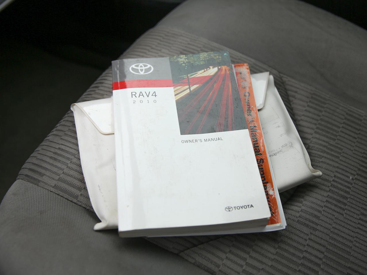 Toyota RAV4  2010
