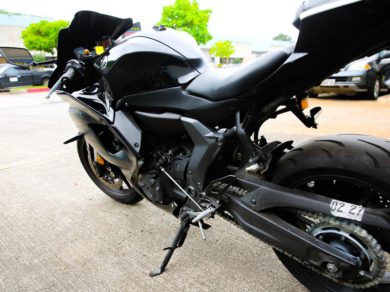 Yamaha R7  2025