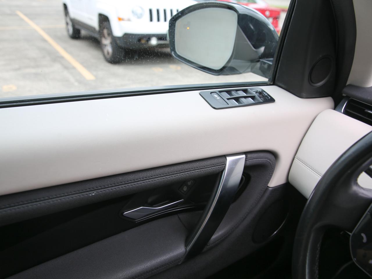 Land Rover Discovery Sport  2020