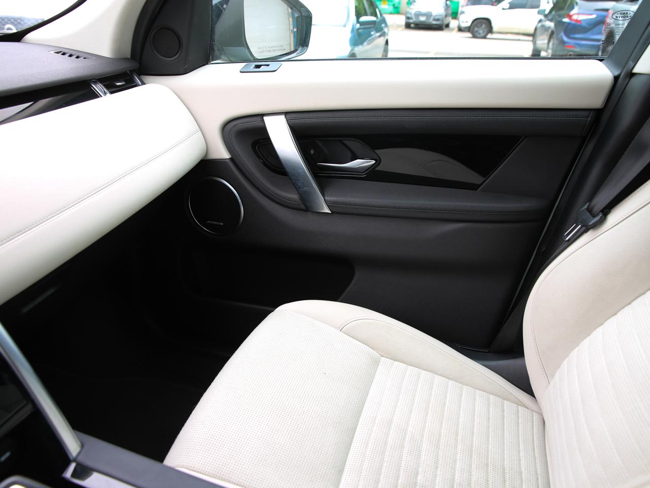 Land Rover Discovery Sport  2020