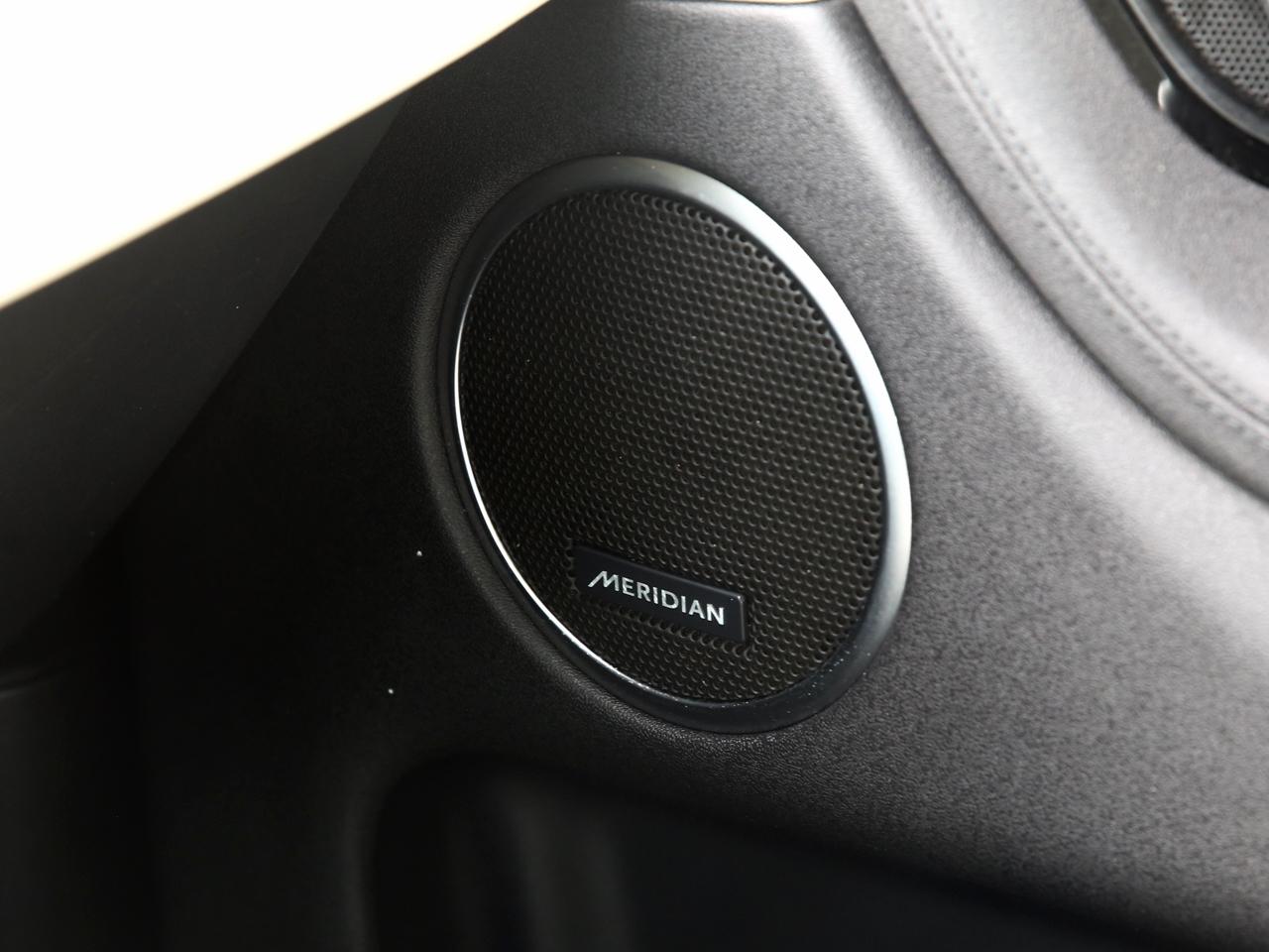 Land Rover Discovery Sport  2020