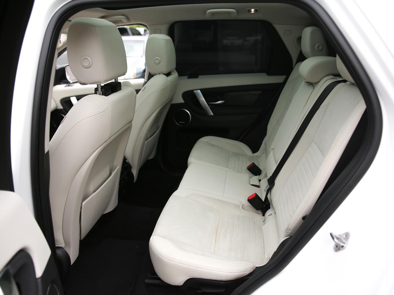 Land Rover Discovery Sport  2020