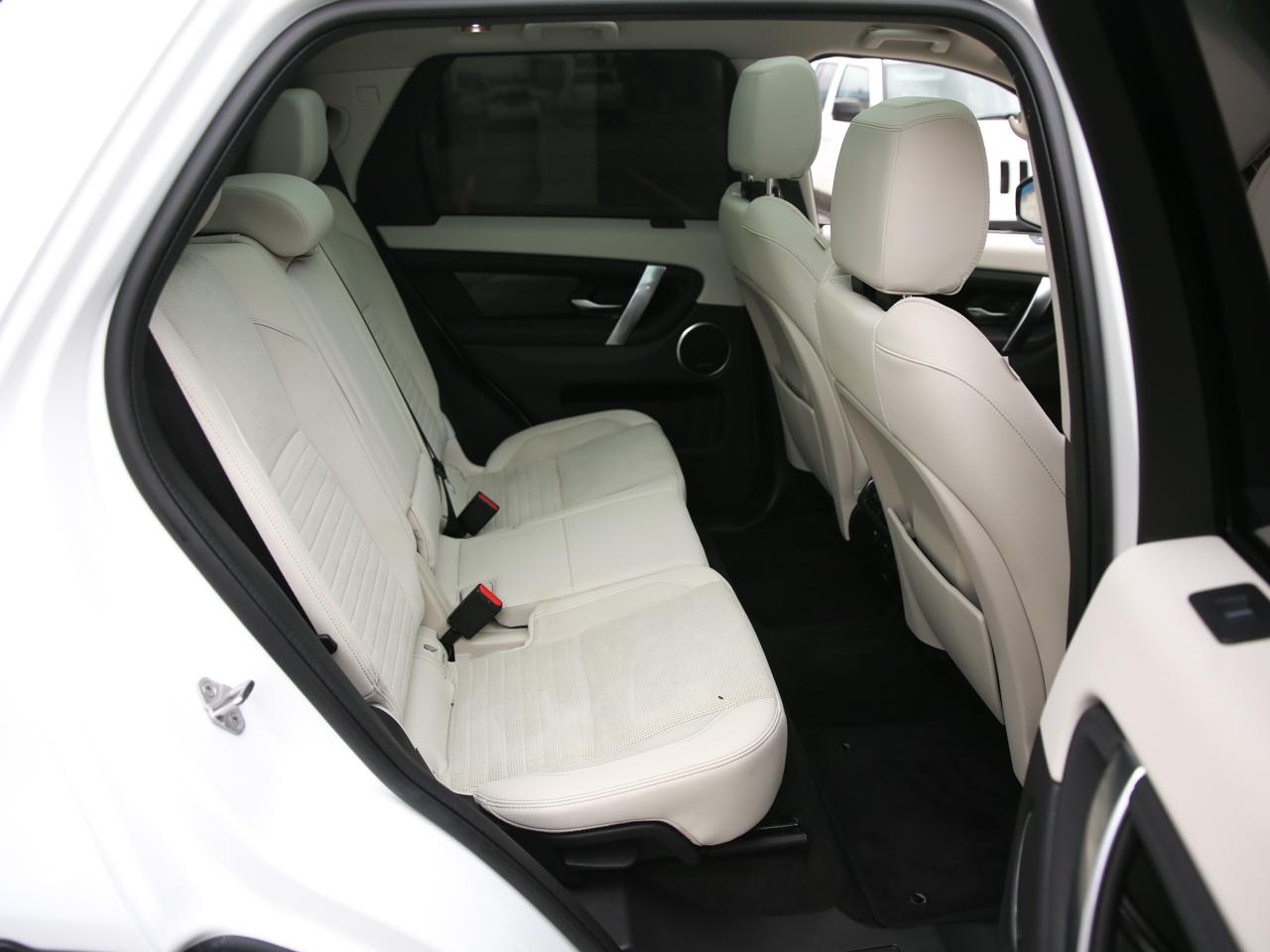 Land Rover Discovery Sport  2020