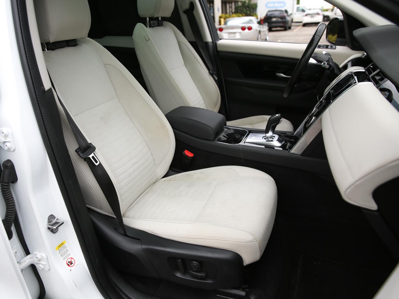 Land Rover Discovery Sport  2020