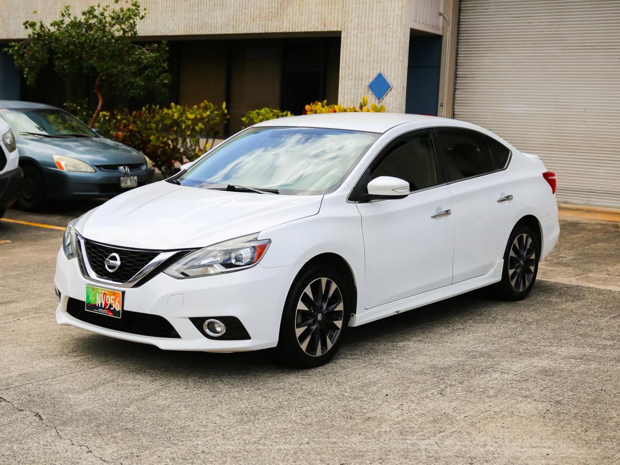 Nissan Sentra SR Sedan 2016