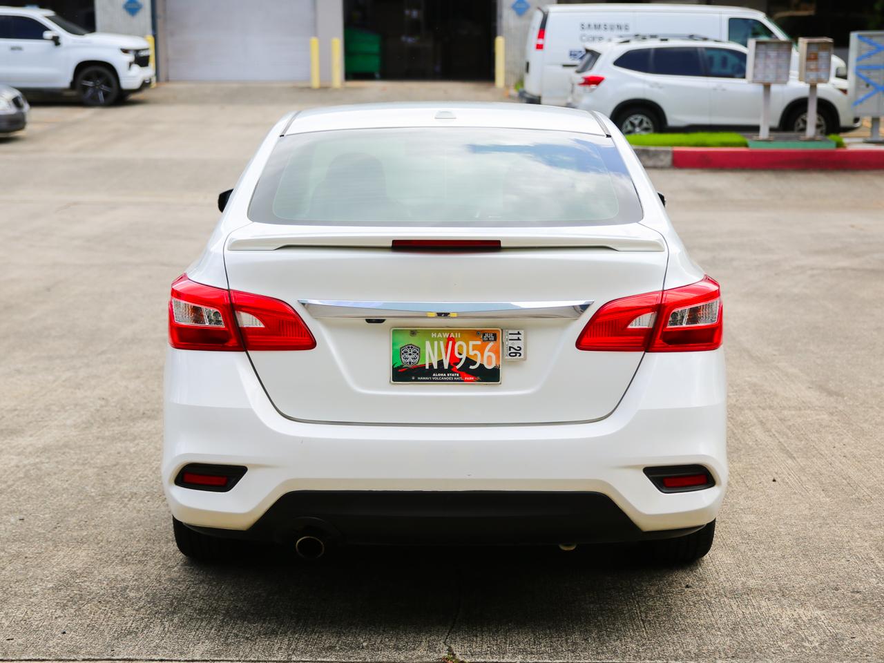 Nissan Sentra SR Sedan 2016