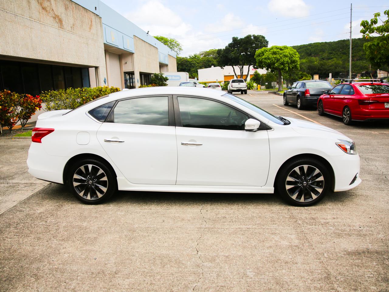 Nissan Sentra SR Sedan 2016