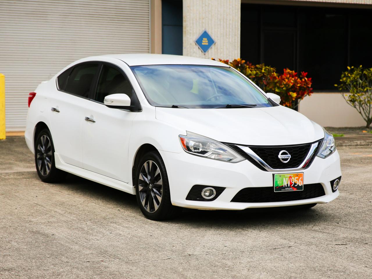 Nissan Sentra SR Sedan 2016