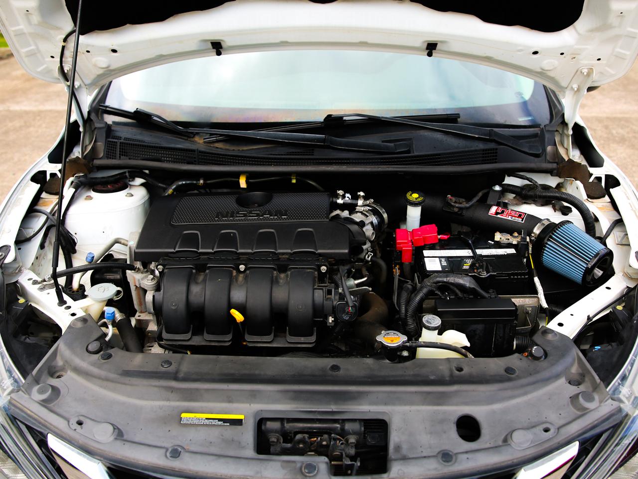 Nissan Sentra SR Sedan 2016