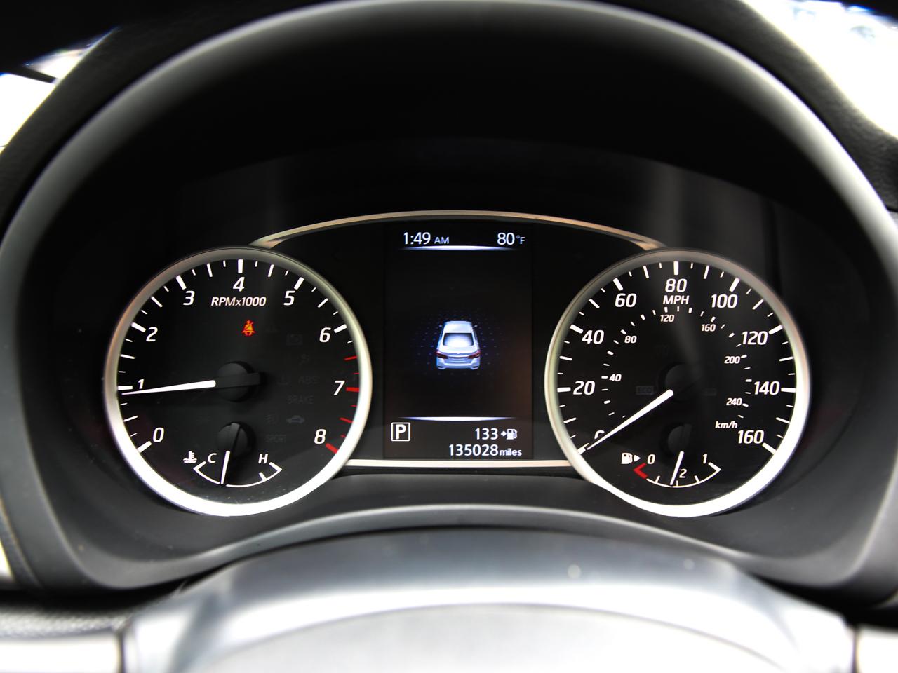 Nissan Sentra SR Sedan 2016