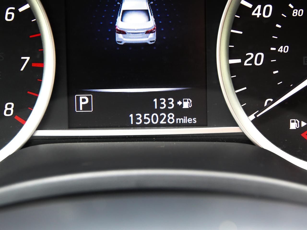 Nissan Sentra SR Sedan 2016