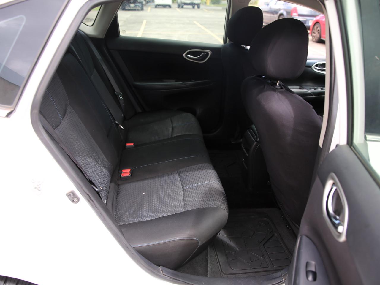 Nissan Sentra SR Sedan 2016