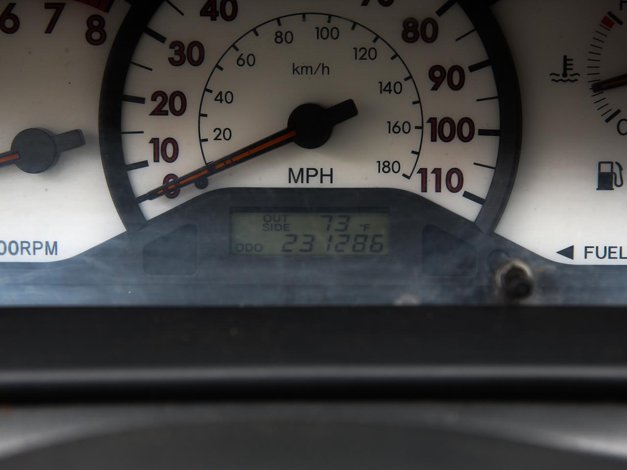 Toyota Corolla  2003