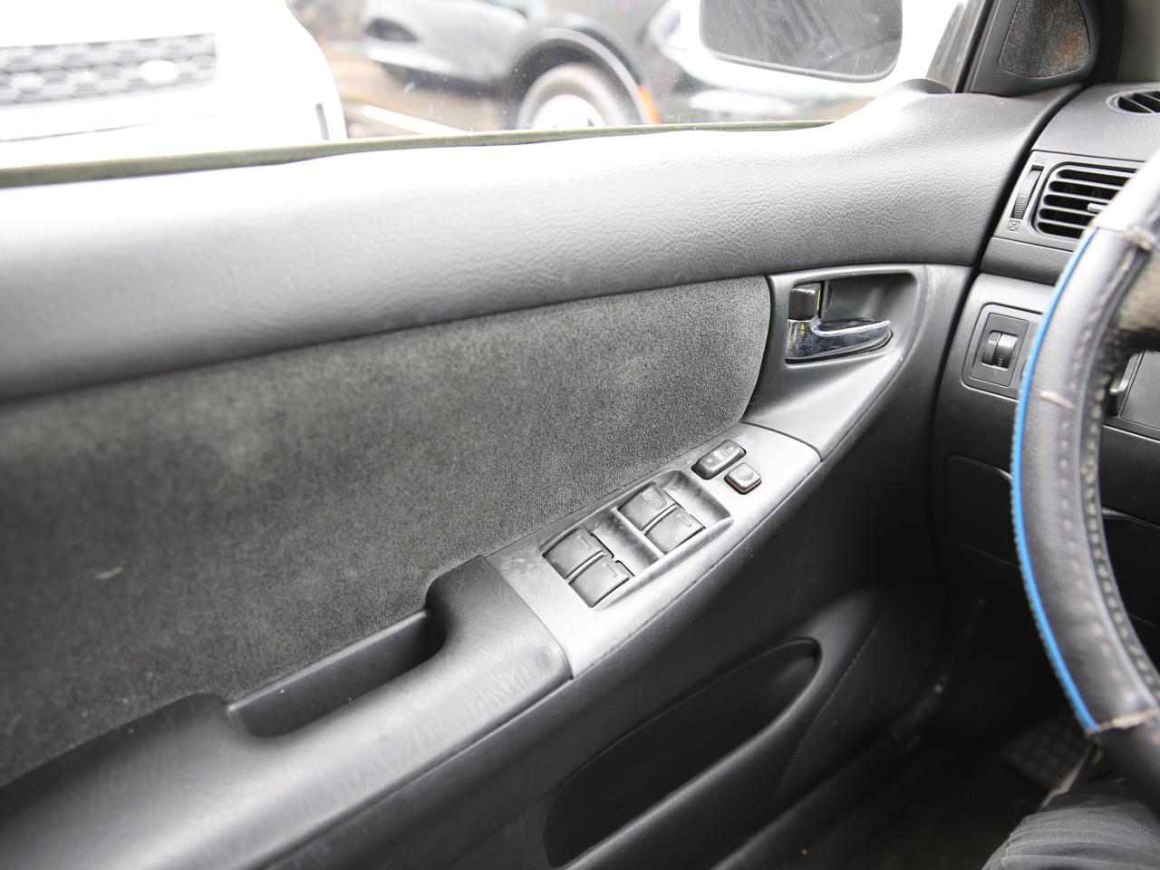 Toyota Corolla  2003