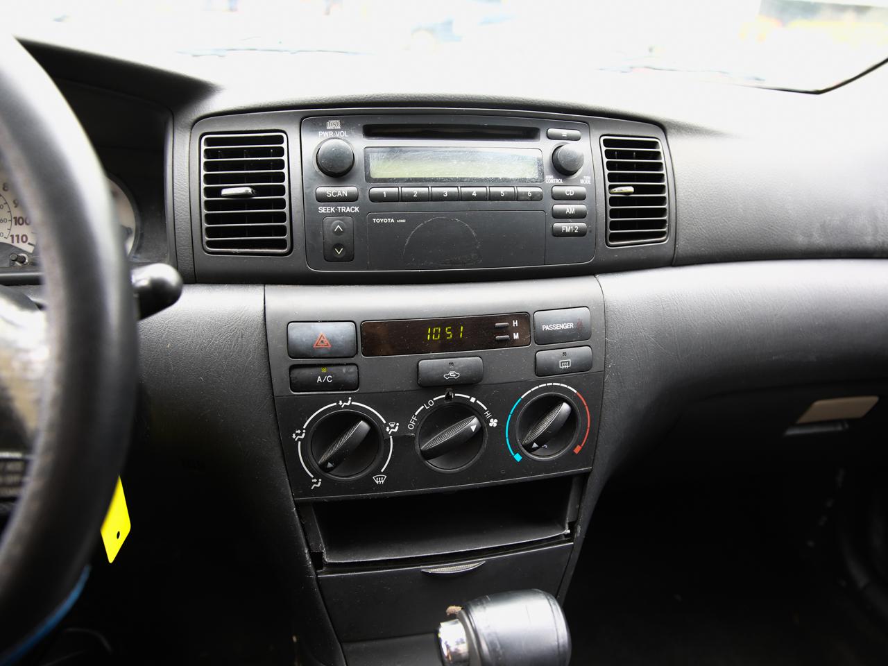 Toyota Corolla  2003