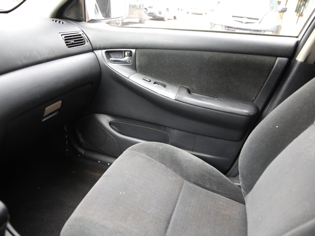 Toyota Corolla  2003