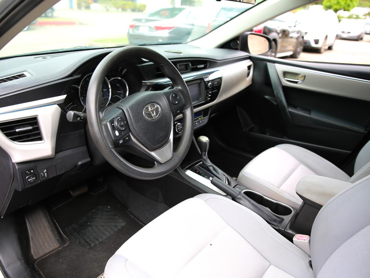Toyota Corolla  2014