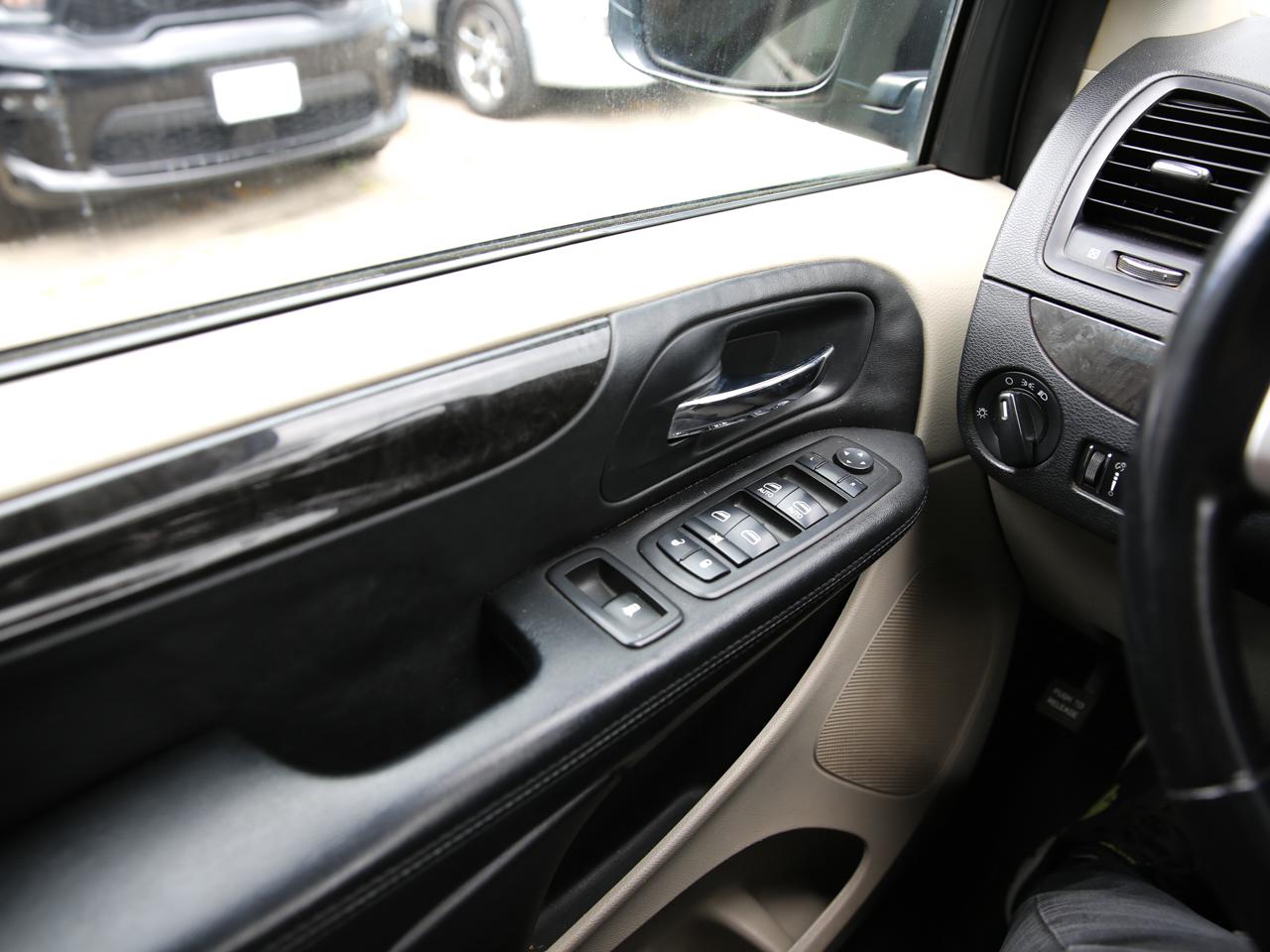 Dodge Grand Caravan  2016