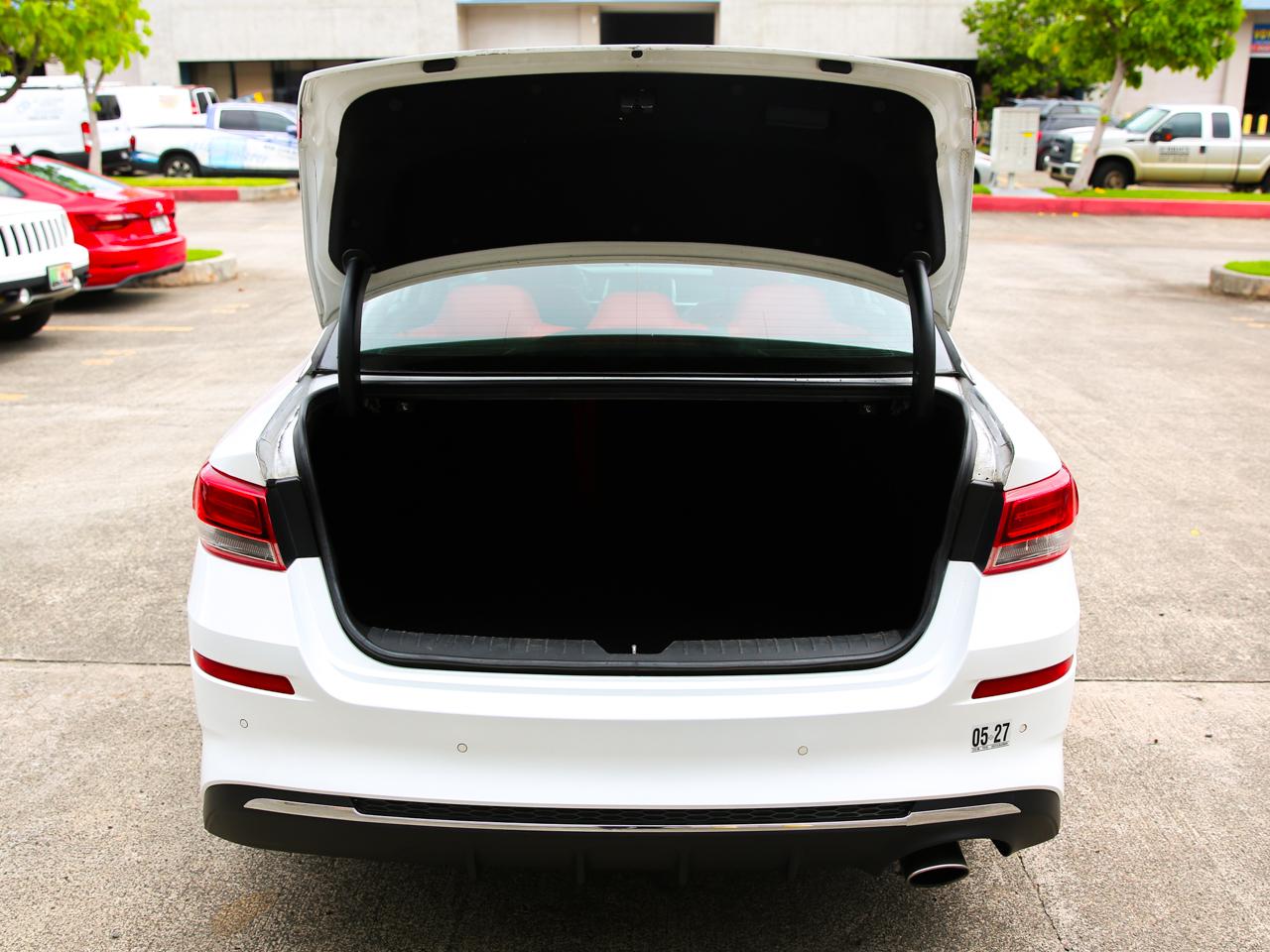 Kia Optima  2020