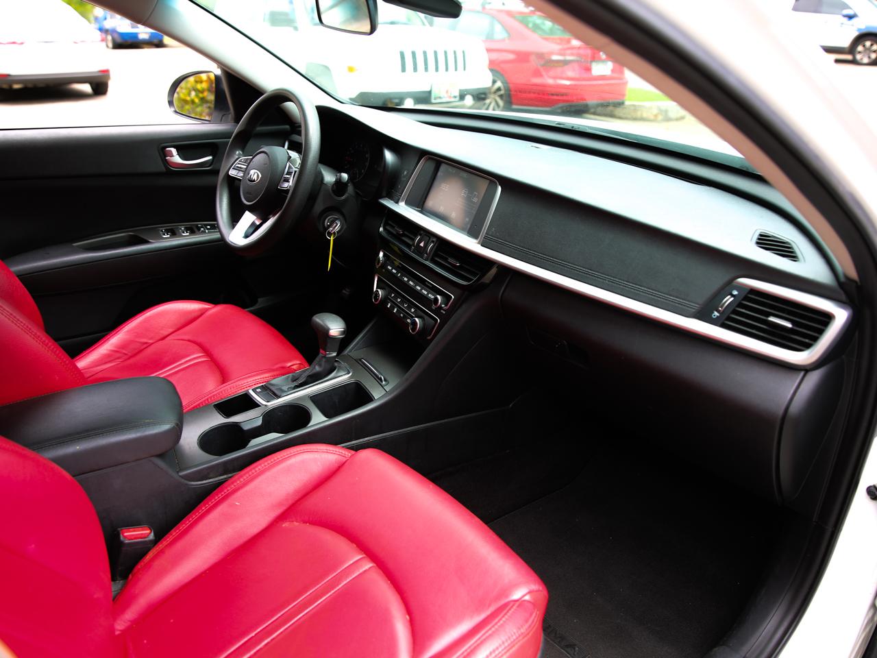 Kia Optima  2020